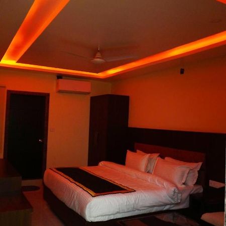 Hotel Shivoy Grand Varanasi Eksteriør bilde