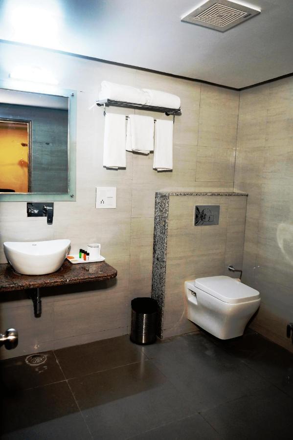Hotel Shivoy Grand Varanasi Eksteriør bilde