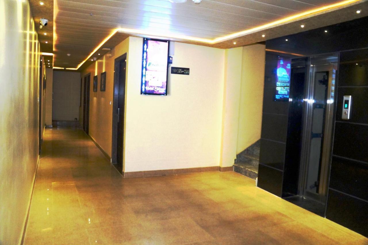 Hotel Shivoy Grand Varanasi Eksteriør bilde