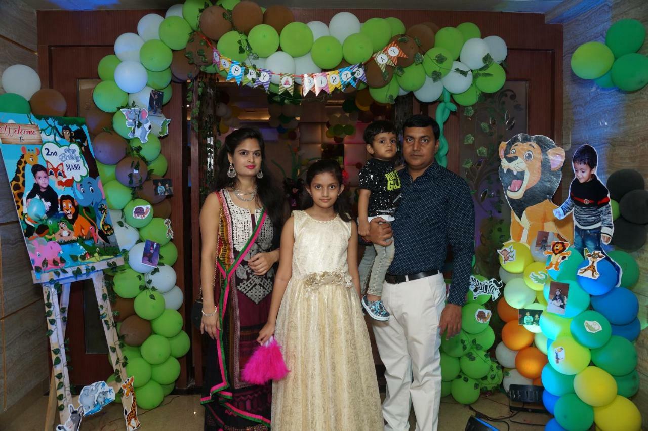 Hotel Shivoy Grand Varanasi Eksteriør bilde
