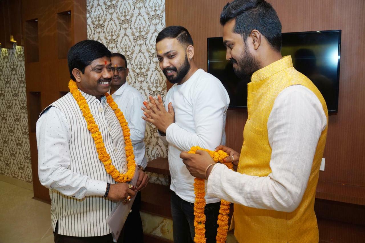 Hotel Shivoy Grand Varanasi Eksteriør bilde