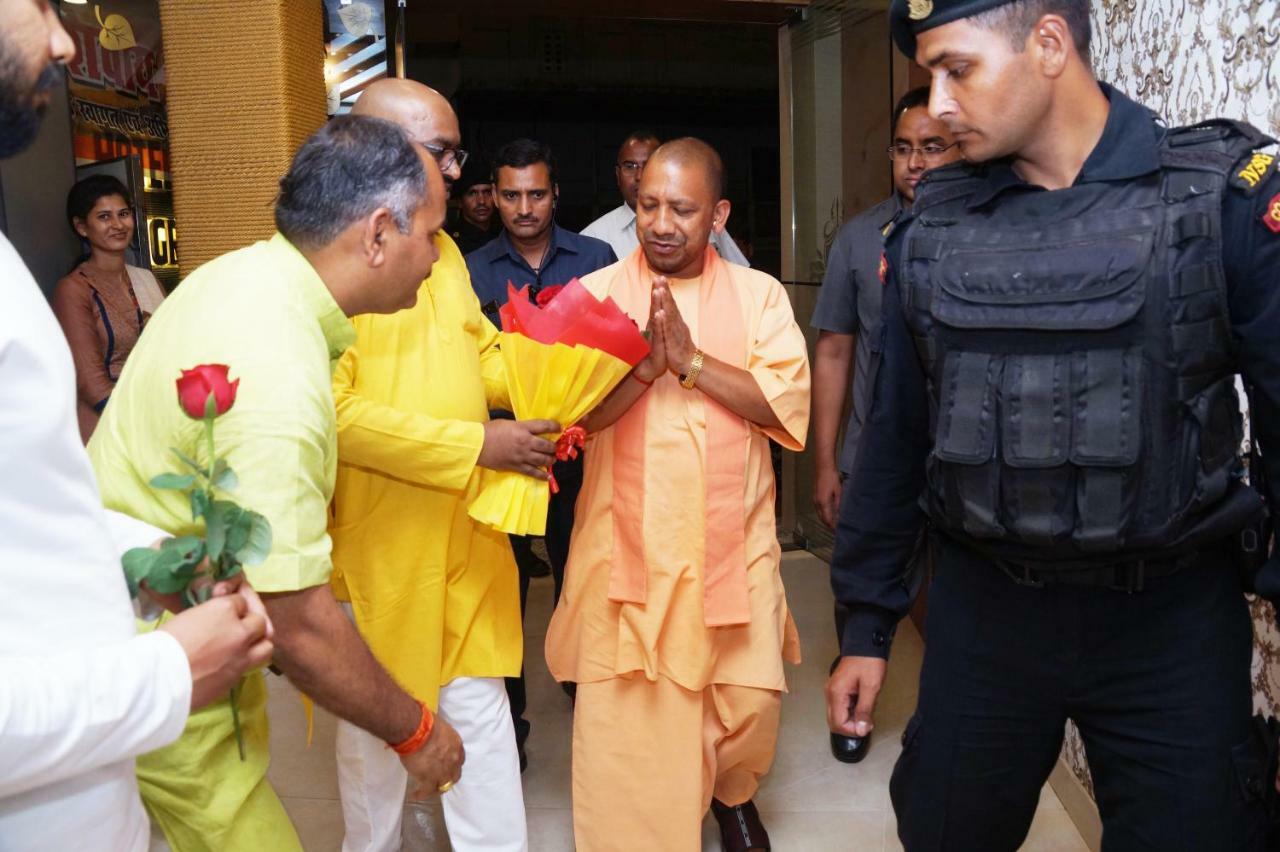 Hotel Shivoy Grand Varanasi Eksteriør bilde